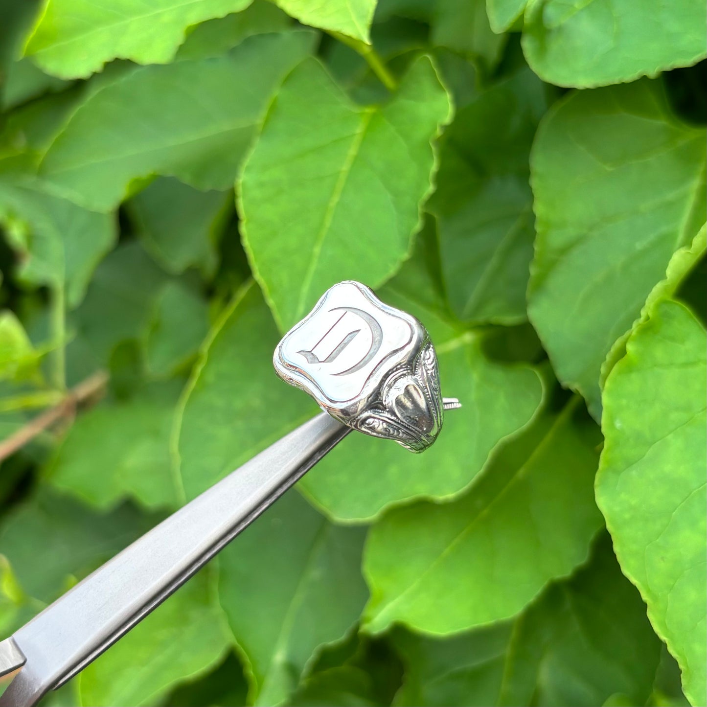 OLD SCHOOL SIGNET RING