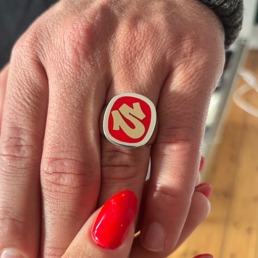 BOGSTAV SIGNET RING