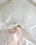 Guld ørestikkere med grønne demantoid ædelsten fra hilbert københavn