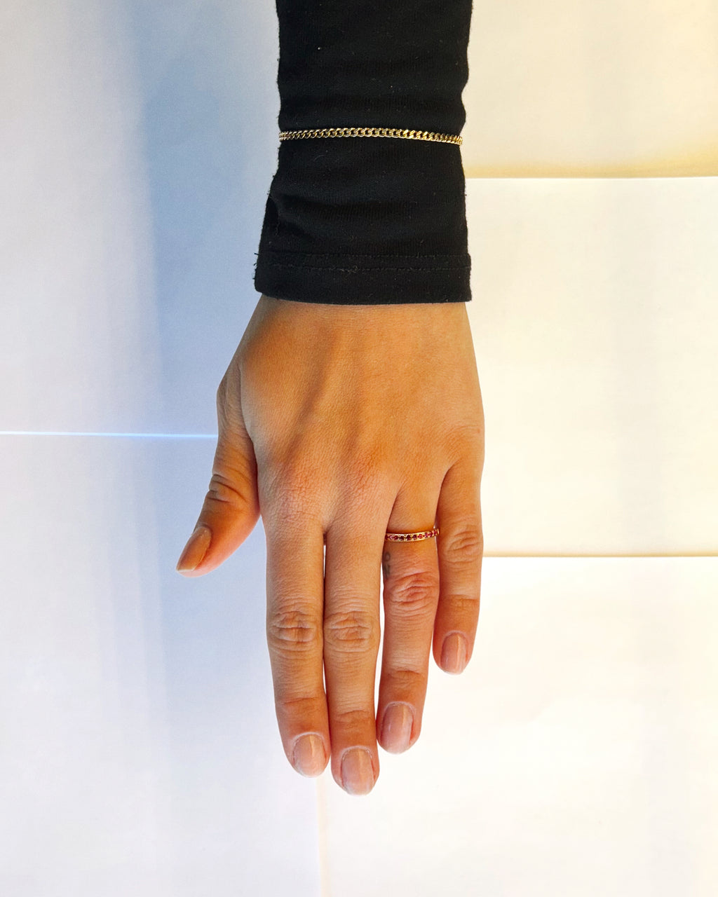 14 karat guld buet ring med lyserøde pink spinel ædelsten fra hilbert københavn