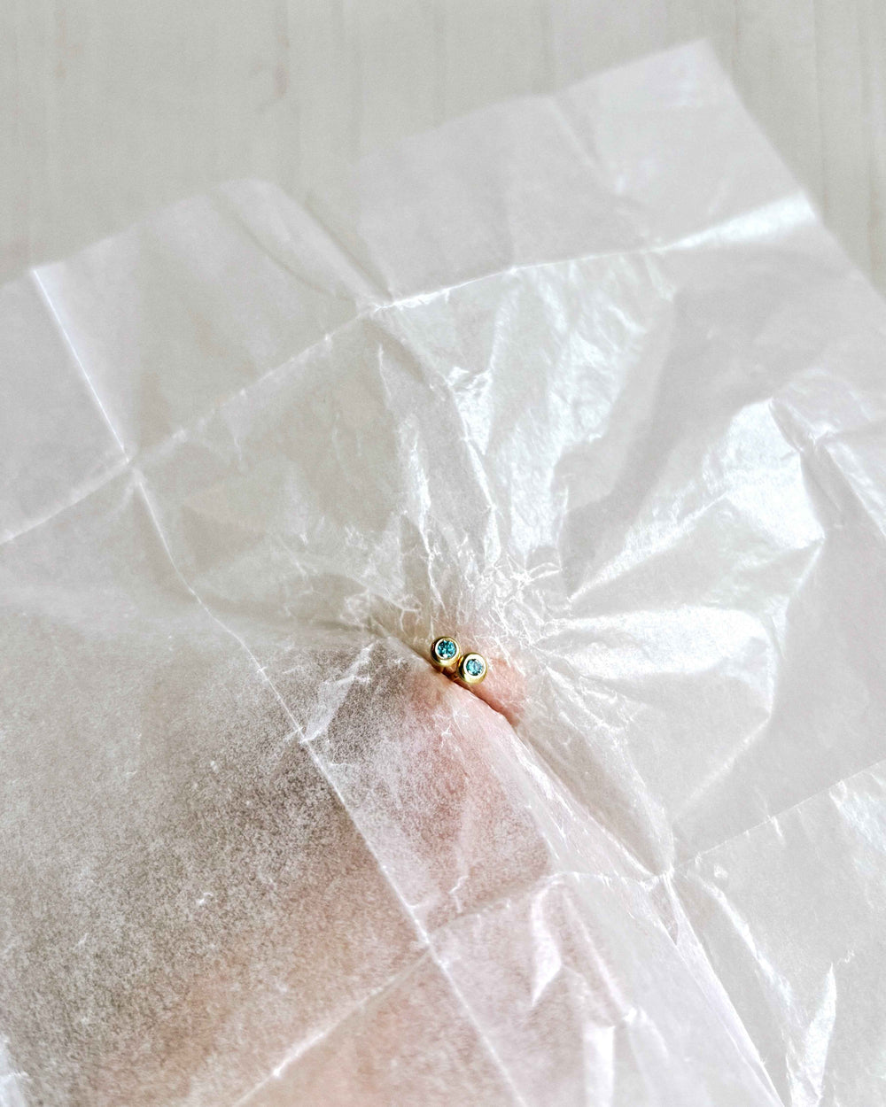 DOT EAR STUD
