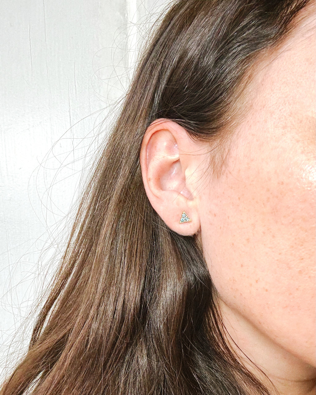 TRIANGLE EAR STUD