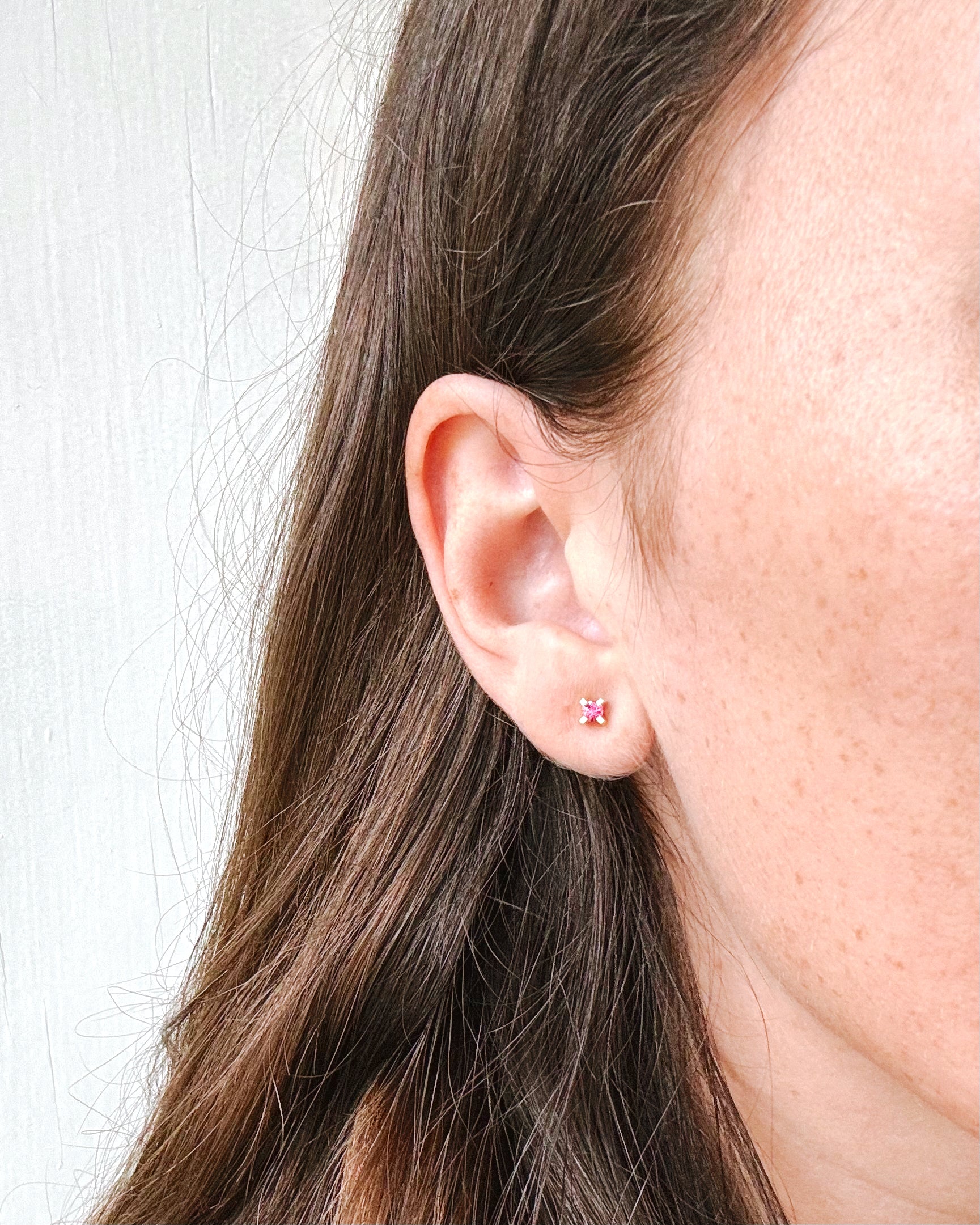 PINK SPINEL EAR STUD