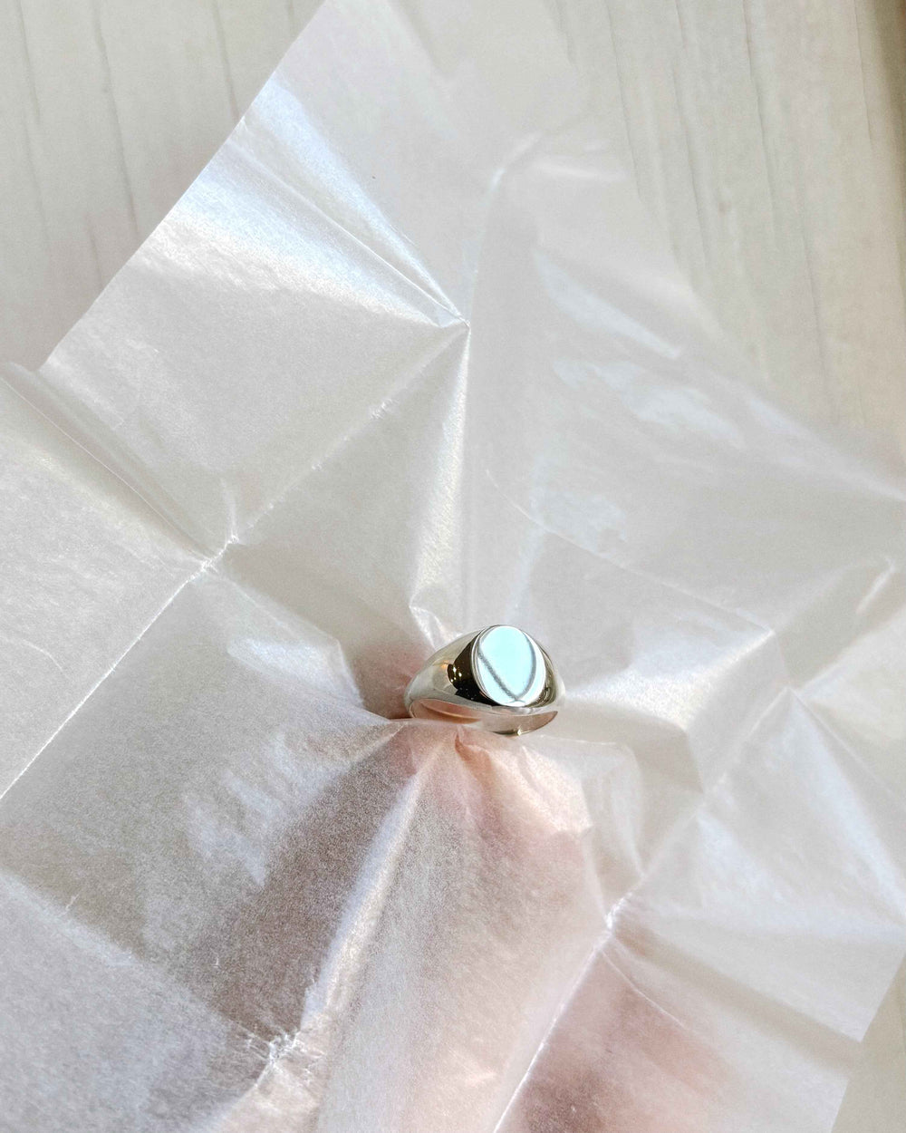 CLASSIC SIGNET RING