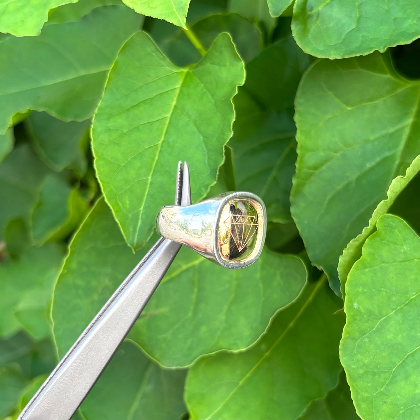 DIAMOND SIGNET RING