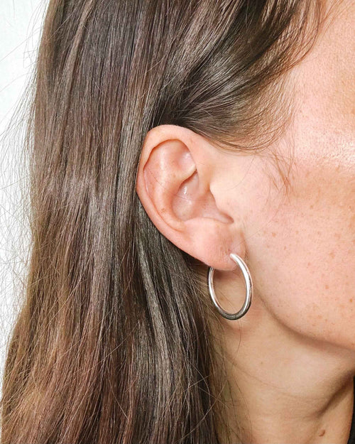 CHUNKY MEDIUM CREOLE SILVER