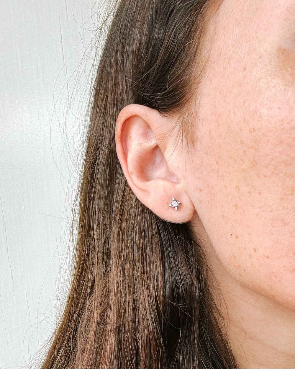 LIGHT PURPLE SPINEL EAR STUDS