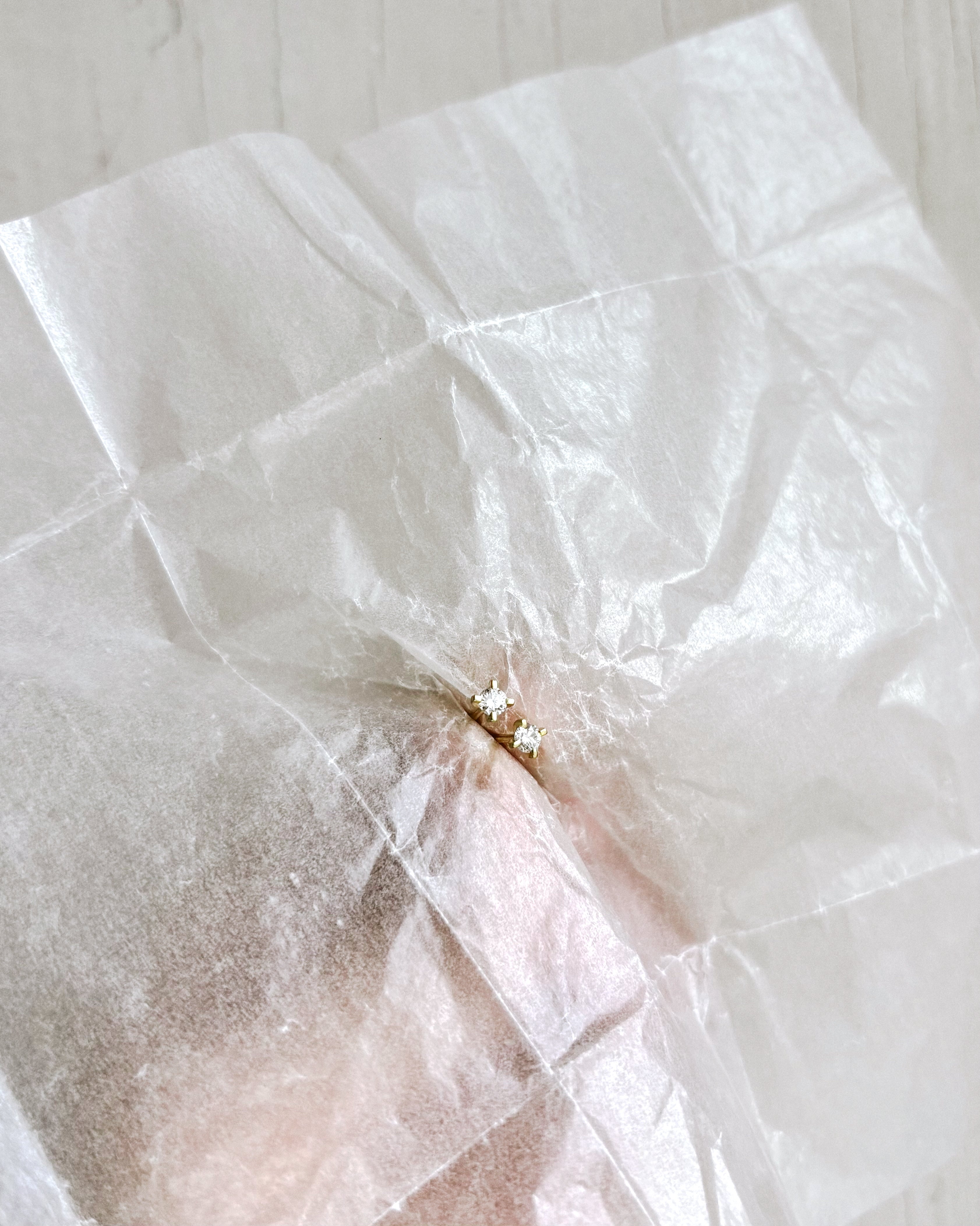 CLASSIC DIAMOND EAR STUD