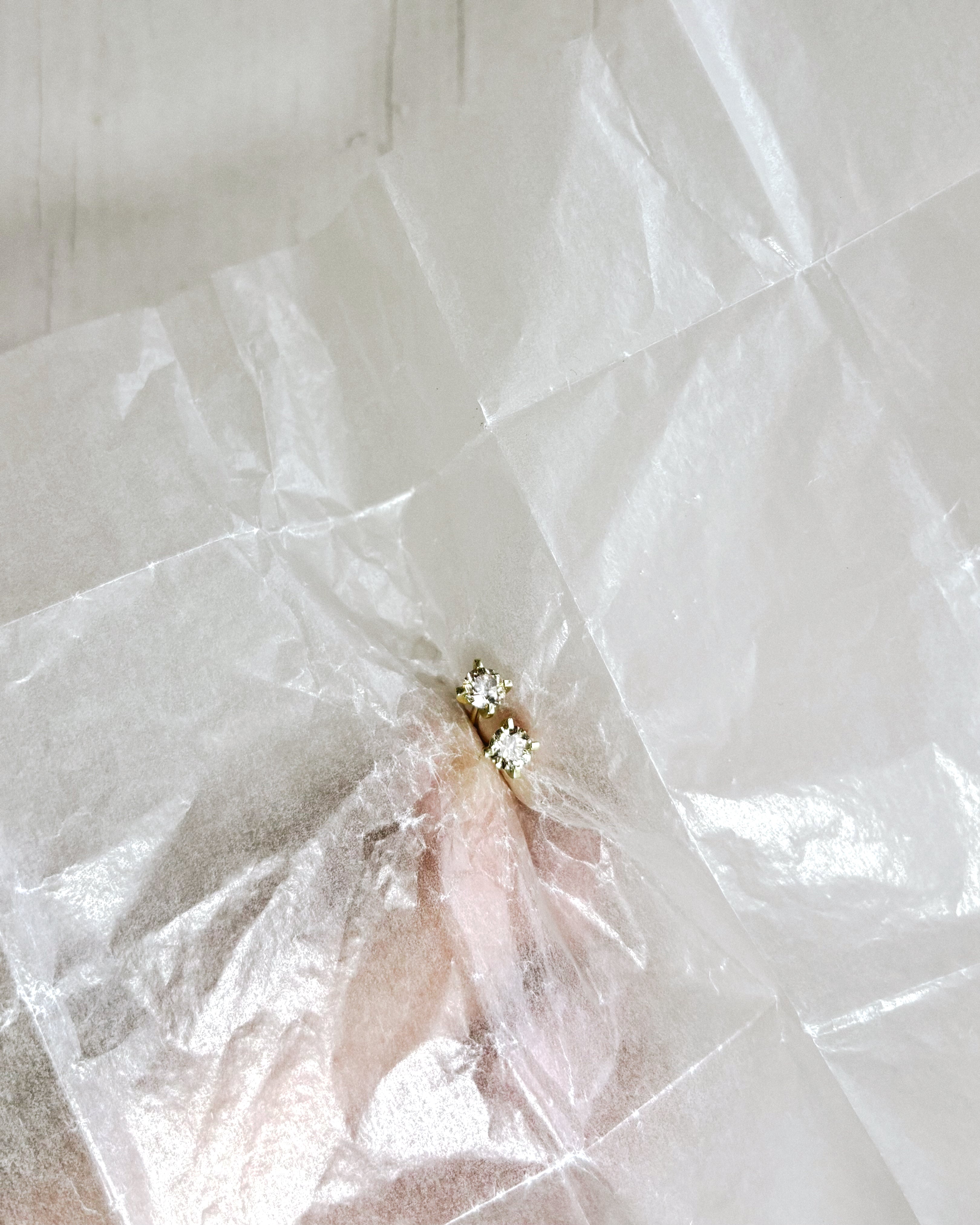 CHAMPAGNE DIAMOND EAR STUDS