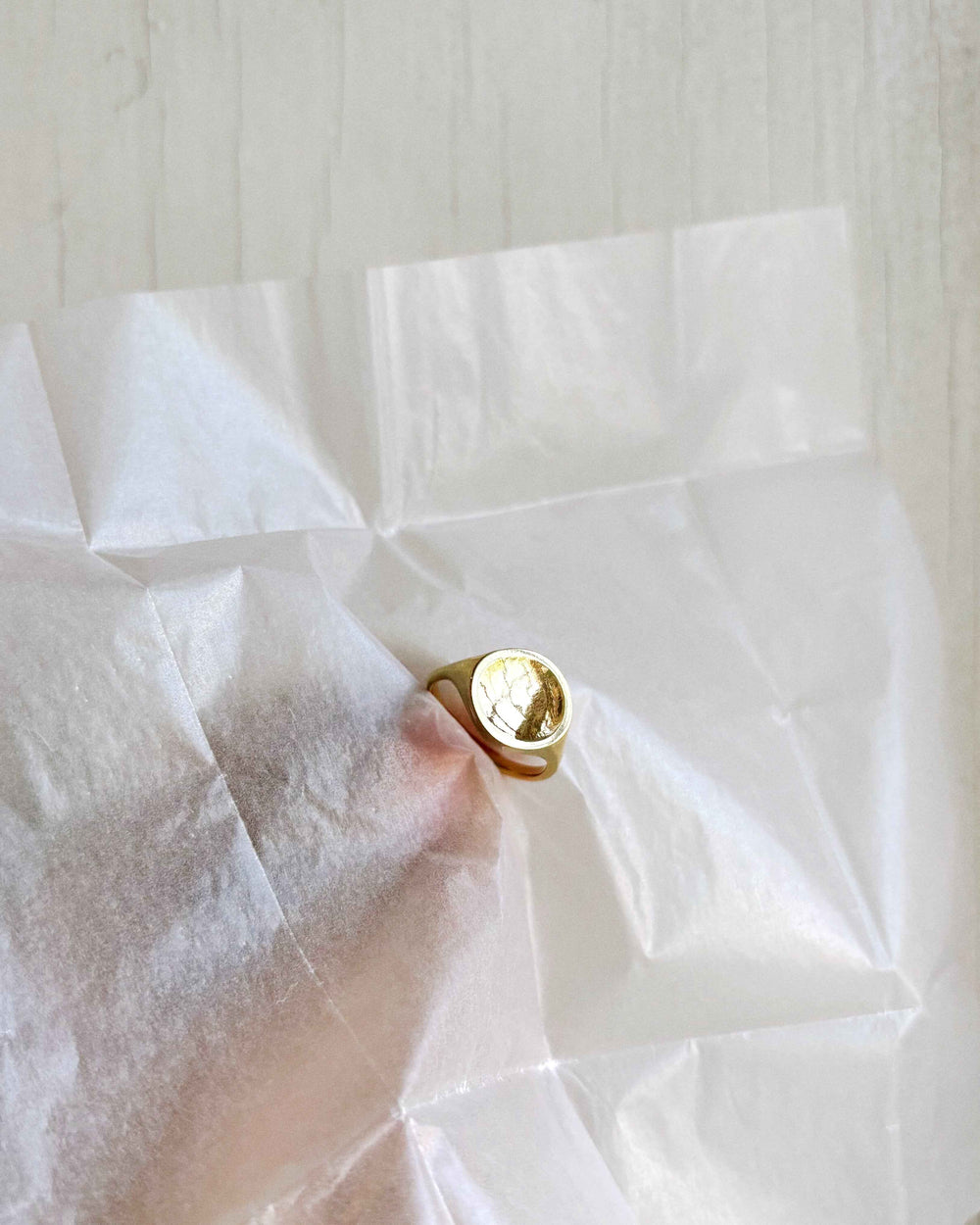 ROUND RING LARGE GOLD PLATED
